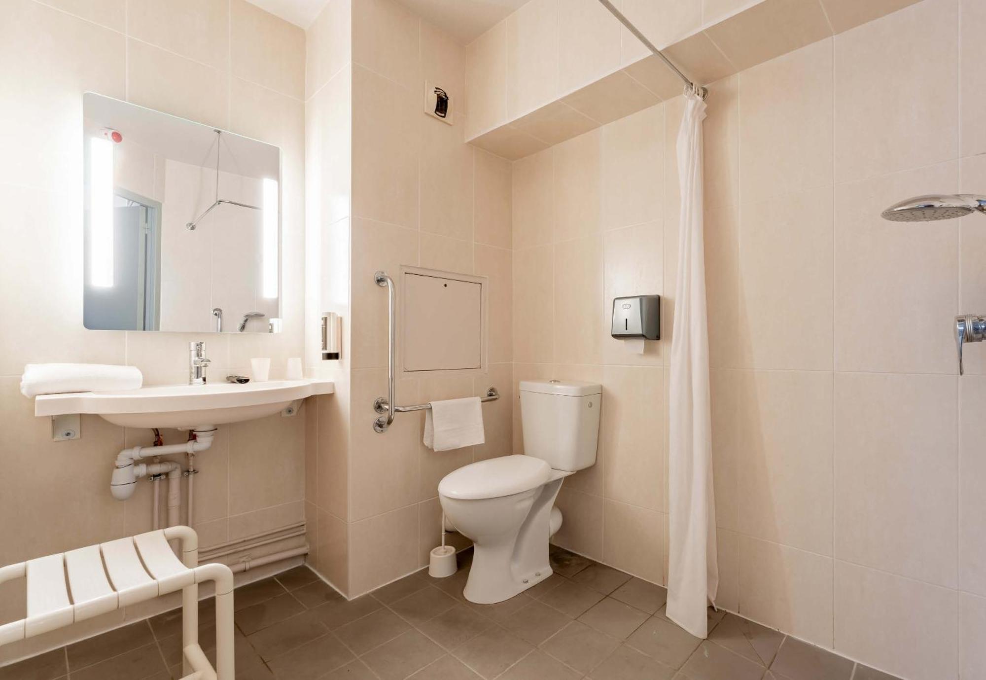 B&B Hotel Douai Parc Des Expos Cuincy Εξωτερικό φωτογραφία